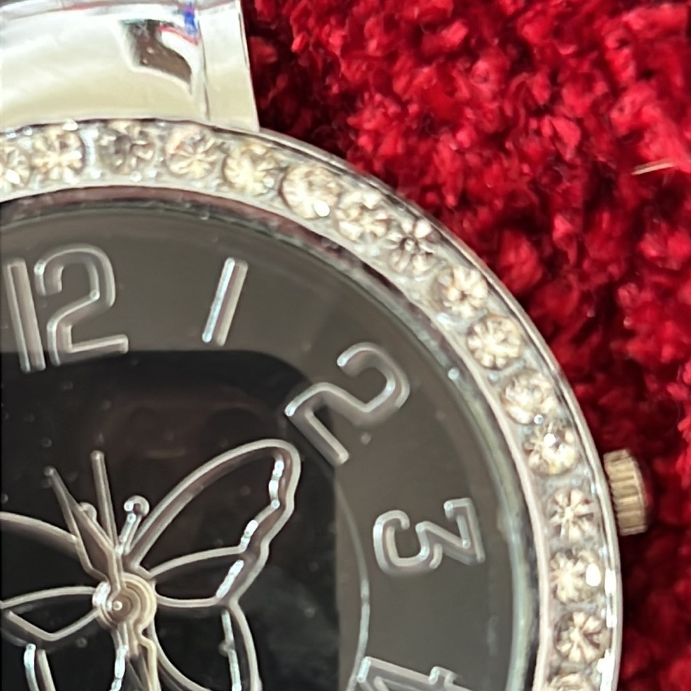 VINTAGE Silver Cuff Butterfly Watch With Rhinestones - Picture 3 of 6
